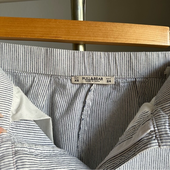 Pull&Bear Blue and White Stripes 100% Cotton High Rise Cigarette Pants Trousers - Picture 9 of 9